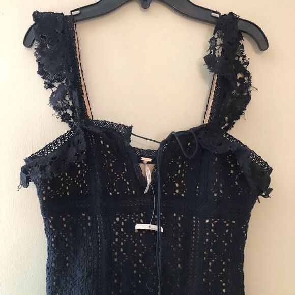 NEW FREE PEOPLE CROSS MY HEART CROCHET MINI DRESS - Picture 4 of 6